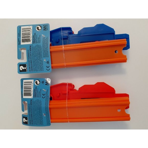 2 New MATTEL Hot Wheels Launchers Red/Blue - Picture 2 of 3